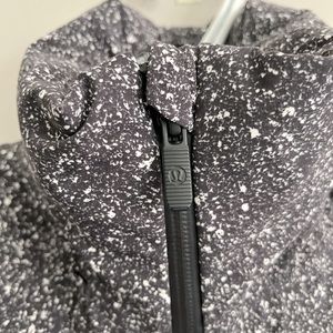Lululemon here to move glyde jacket size 4